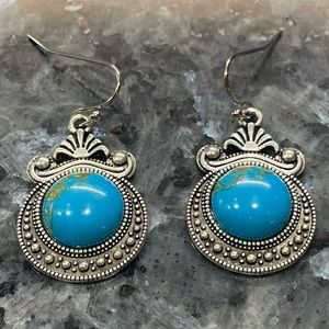 2/$29 or 3/$39 NWOT Baby blue/silver circle vintage inspired earrings
